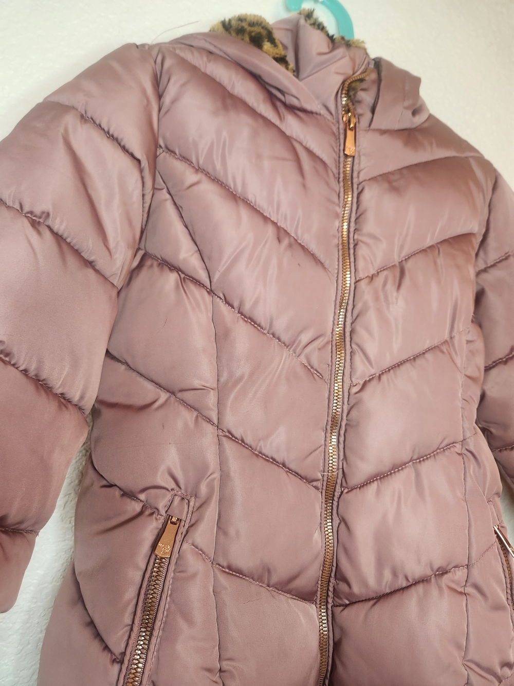 Girls Mauve Puffer Jacket with Faux Fur Trim - Picture 2 of 16
